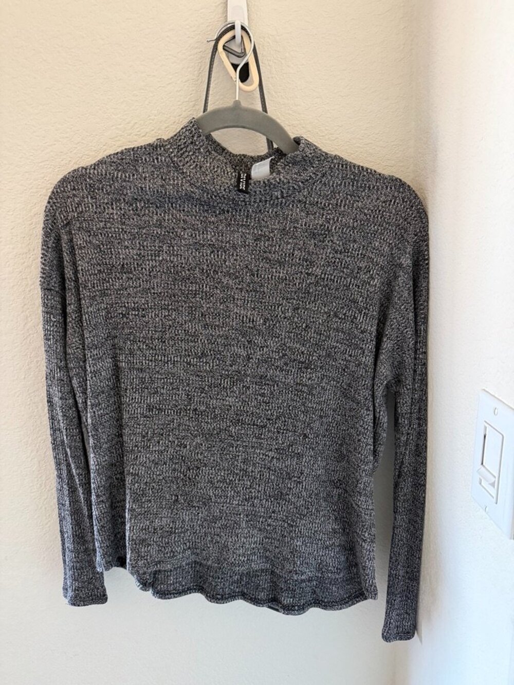 H&M Sweater